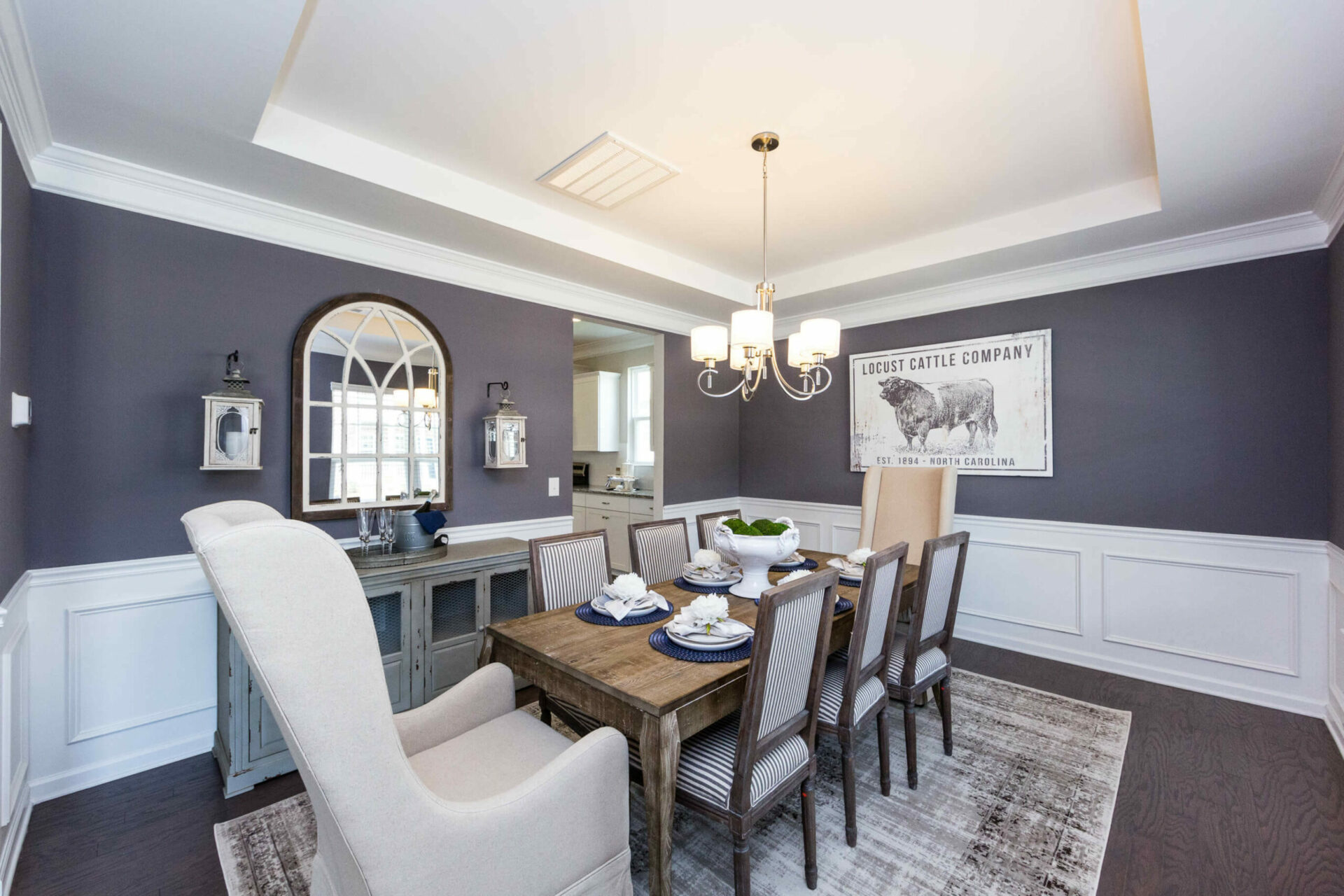 011_DiningRoom