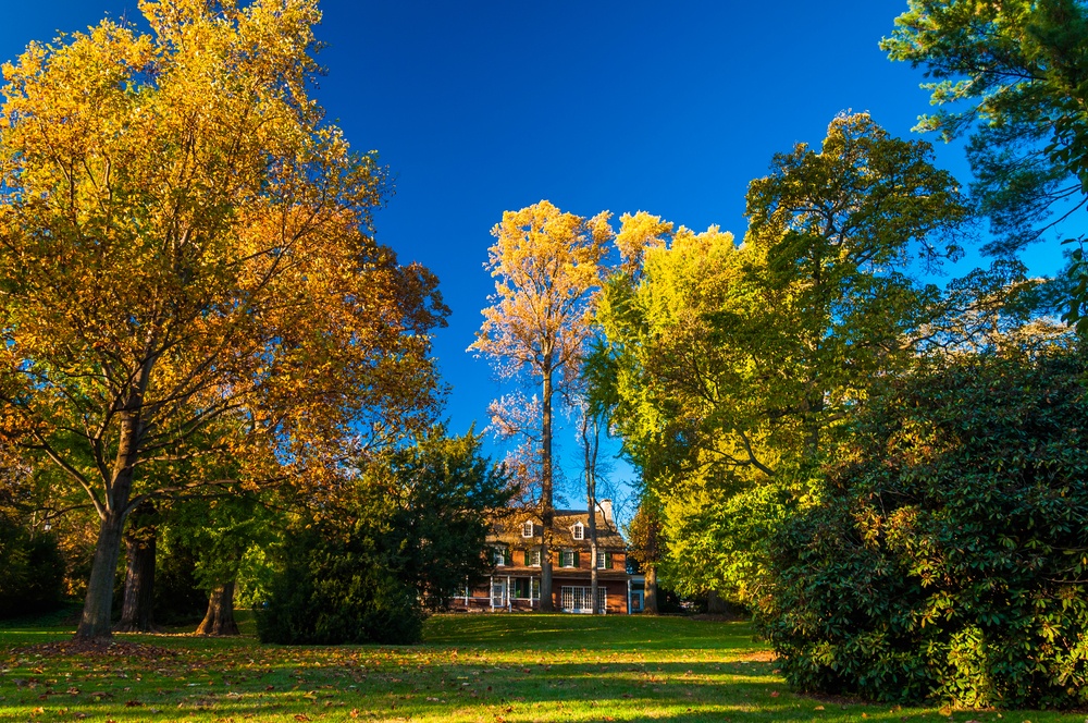 Mansion and autumn colors in Longwood Gardens, Pennsylvania.