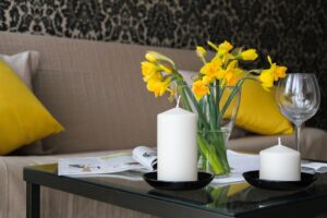 Neutralize with a Pop of Spring Color - Spring Home Staging