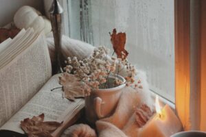 Why Lighting & Scent Matter in Fall Home Staging